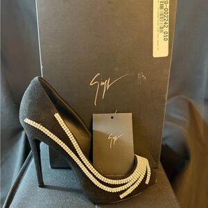 Giuseppe Zanotti Vicini Black with crystals (Paid $999)BNIB with dust bag Size38